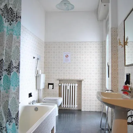 Lombardi Fleming Penzion Parma